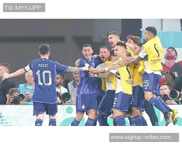 阿根廷与卡塔尔精彩对决比分揭晓赛场瞬间回顾